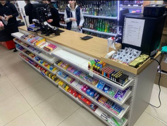 Трьохсекційна прикаса